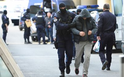 Rus prins de DIICOT fotografind baze militare românești