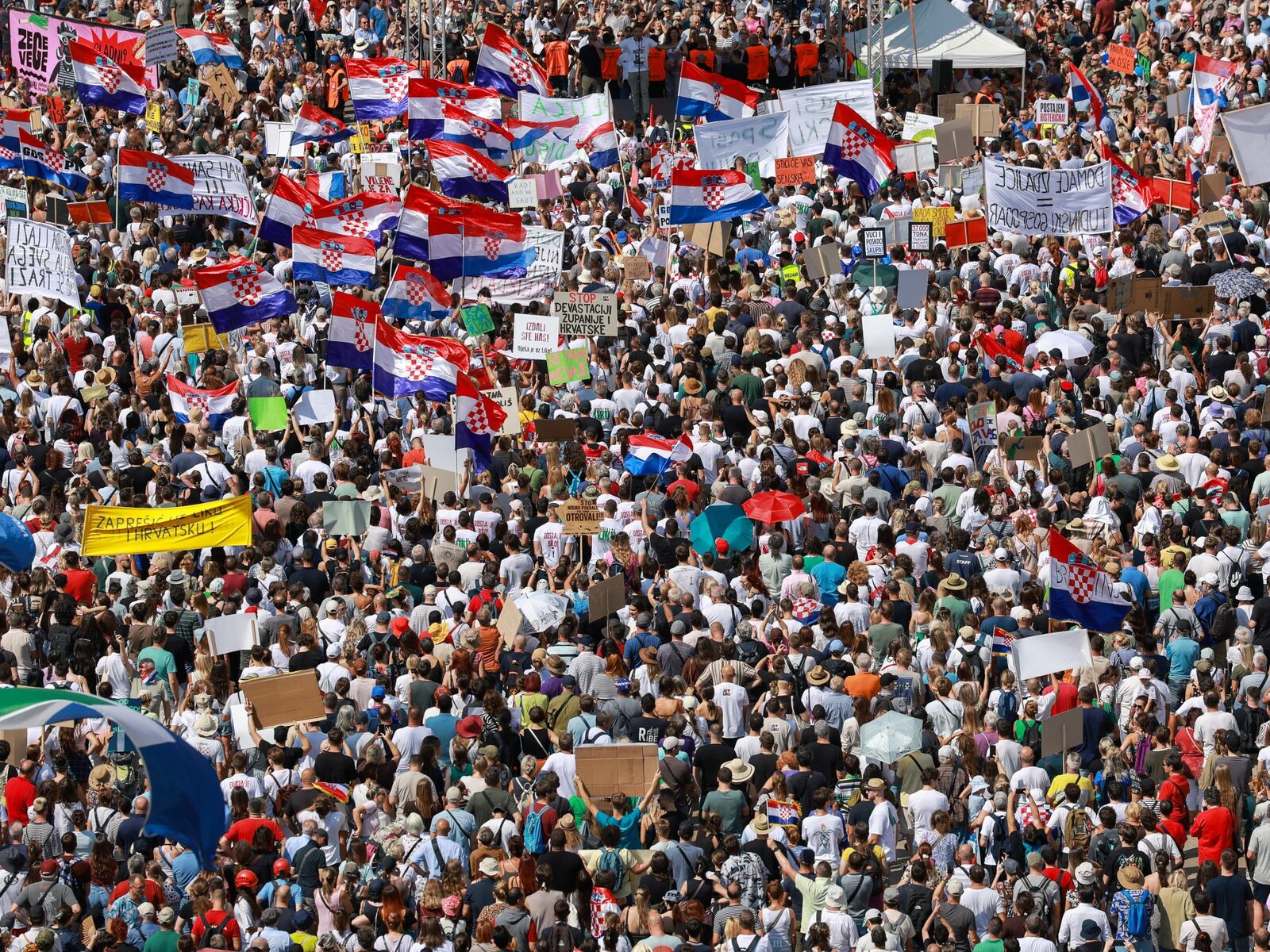 Thousands protest in Croatia to demand government clean up toxic waste | Protests News