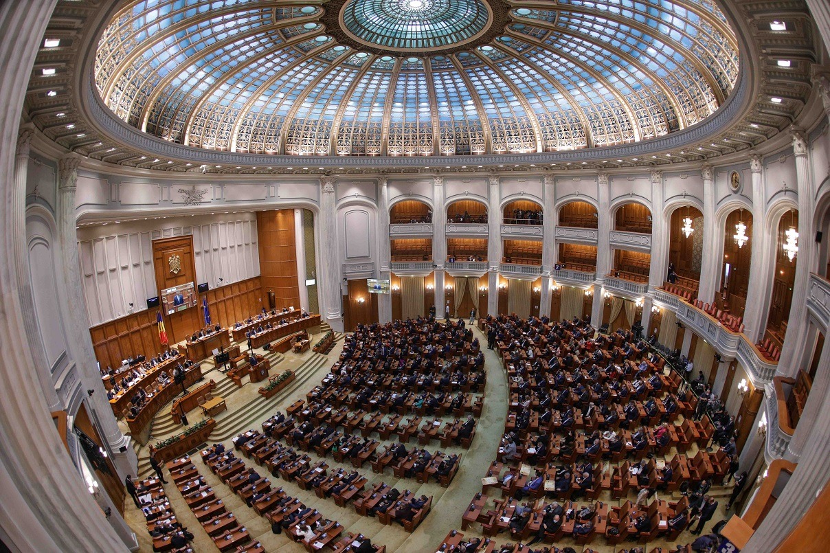 Nicușor Dan, trimite soldați români la comanda din Ucraina