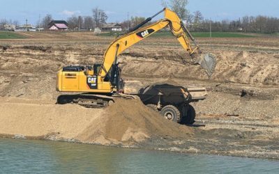 Mină ilegală: Firmă anchetată pentru agregate din balastieră