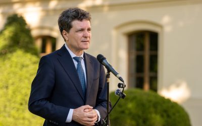 Nicușor Dan, premierul: Guvernul așteaptă decizia