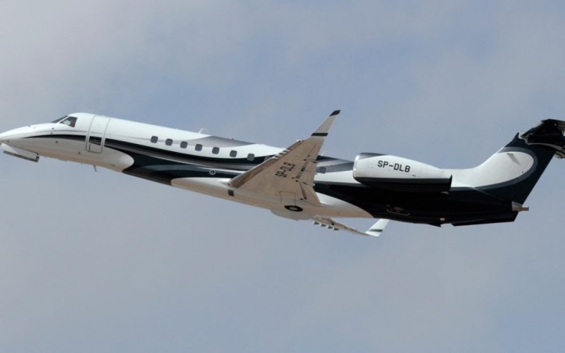 Judecător CCR, Ponta și Manole, pe avion privat spre Grecia