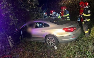 Tragedie în Prahova: Tânăr de 19 ani mort, doi răniți într-un grav accident
