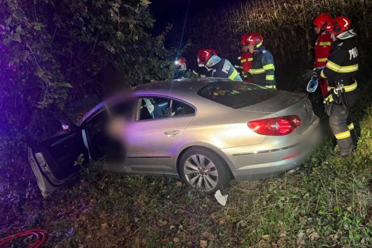 Tragedie în Prahova: Tânăr de 19 ani mort, doi răniți într-un grav accident
