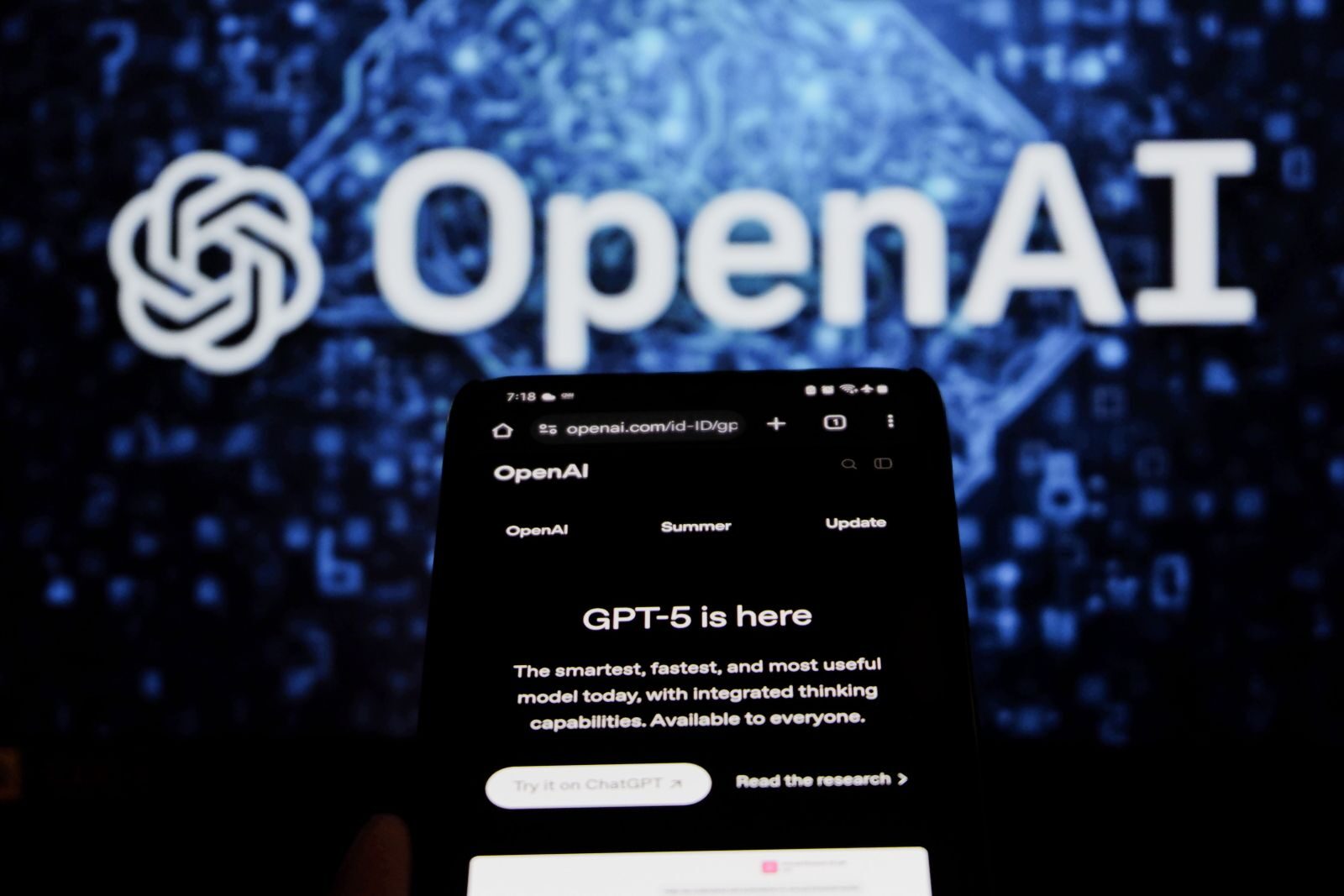 ChatGPT: Imagini, AI-ul dezvăluie secrete. OpenAI investighează