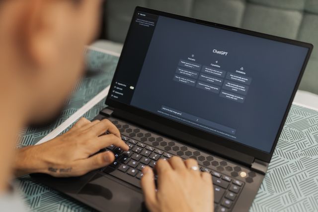 AI: Ce platforme domină România