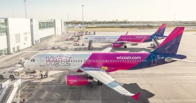 Wizz Air taie curse din 2026: Ce rute dispar din România