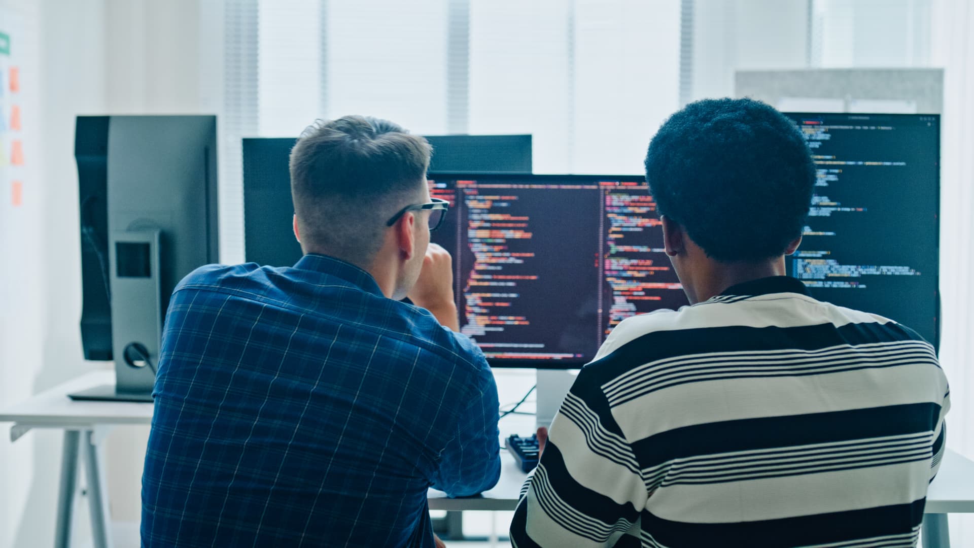 AI taking job of software developer? What labor market data shows
