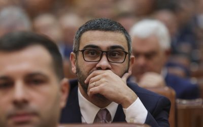 Manole, ministrul Muncii, ascunde afaceriști din Mykonos