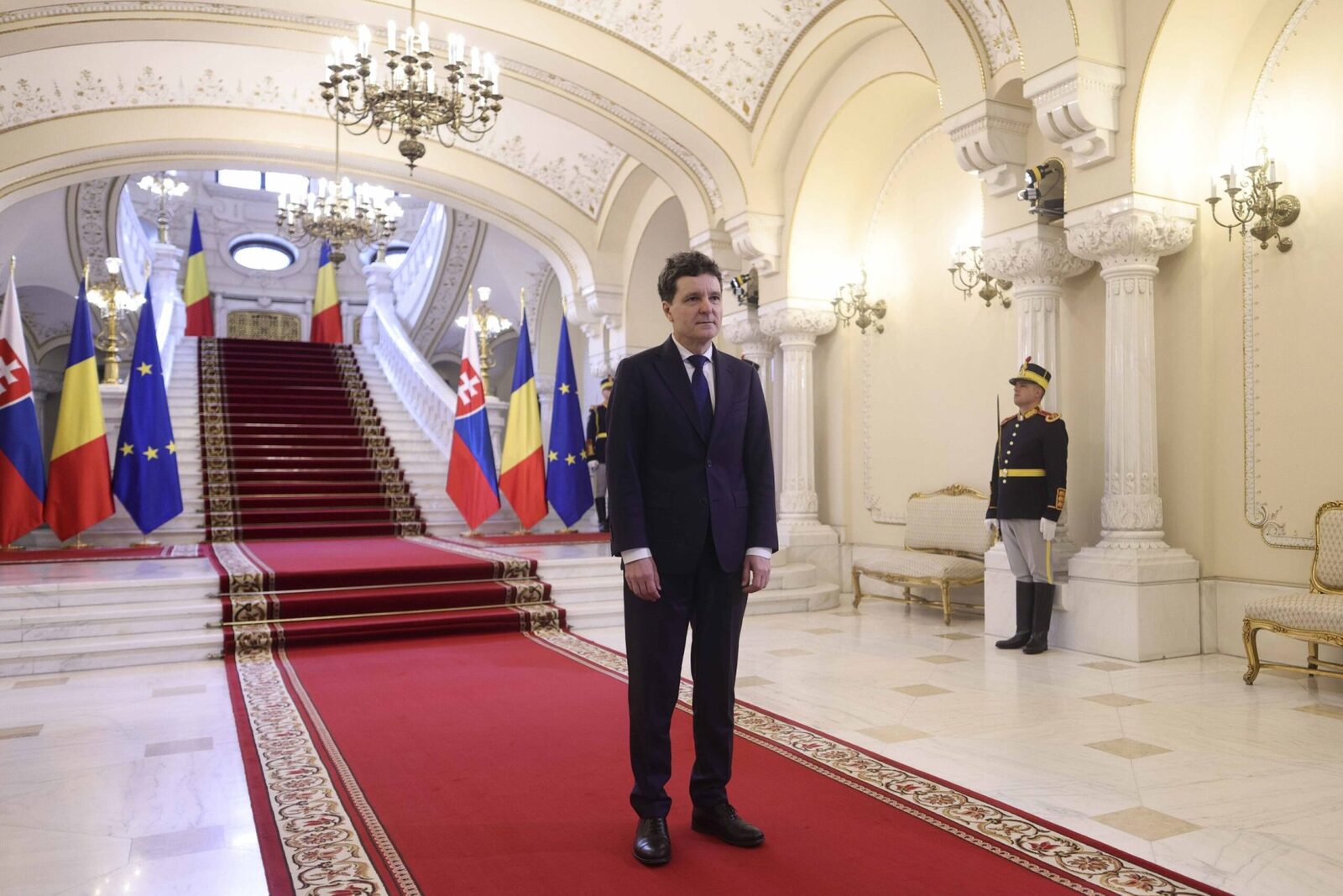 Nicușor Dan, atacat viral pentru eșecul lui Siegfried Mureșan