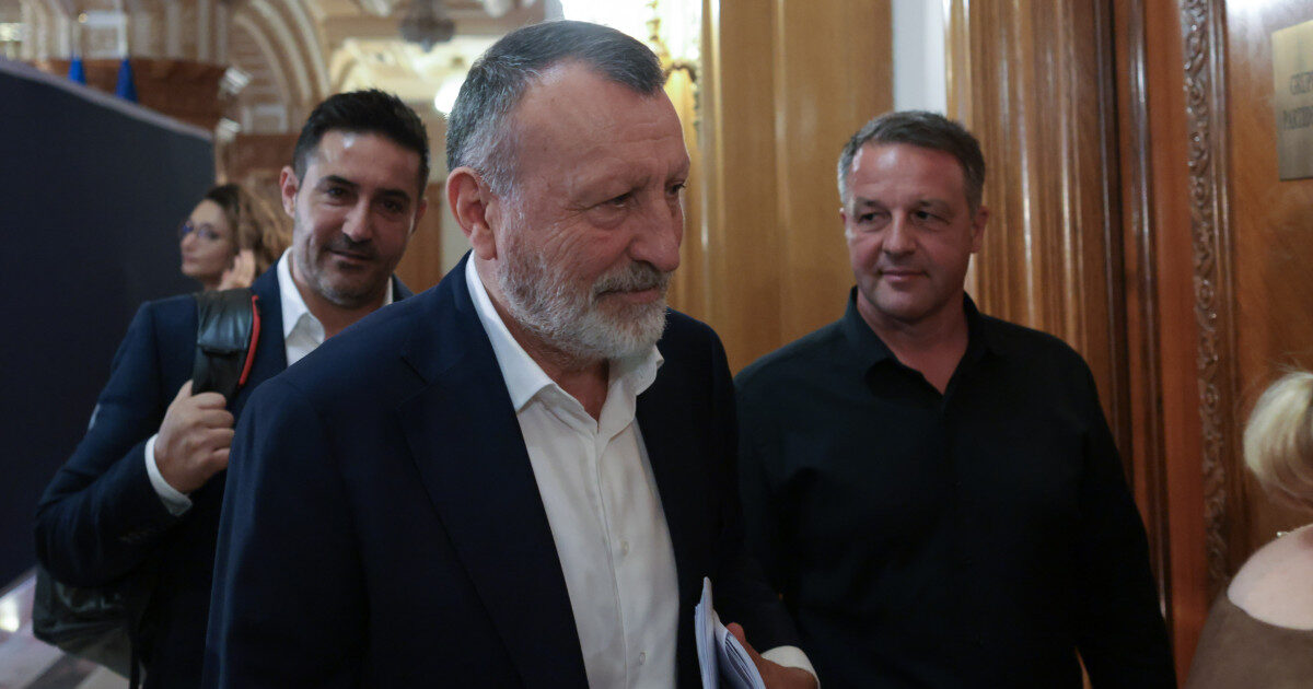 Stănescu: Sunt uns cu toate alifiile, nu plec la AUR