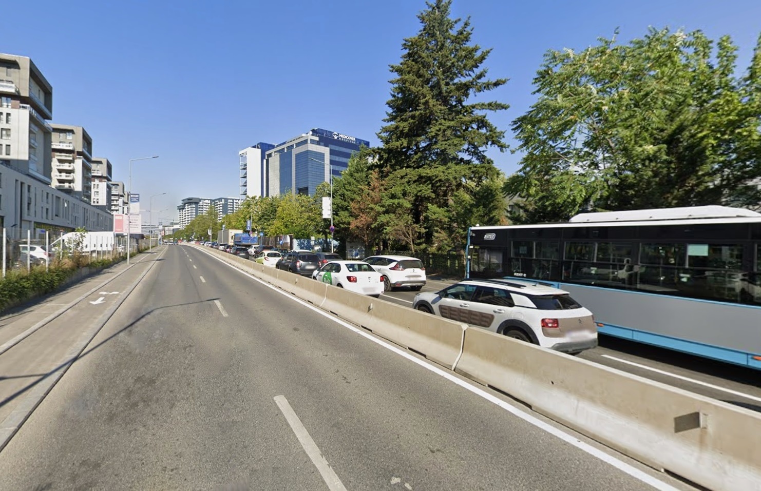 Dimitrie Pompeiu blocat: Autoritatile deviază 5 linii pe Fabrica de Glucoză