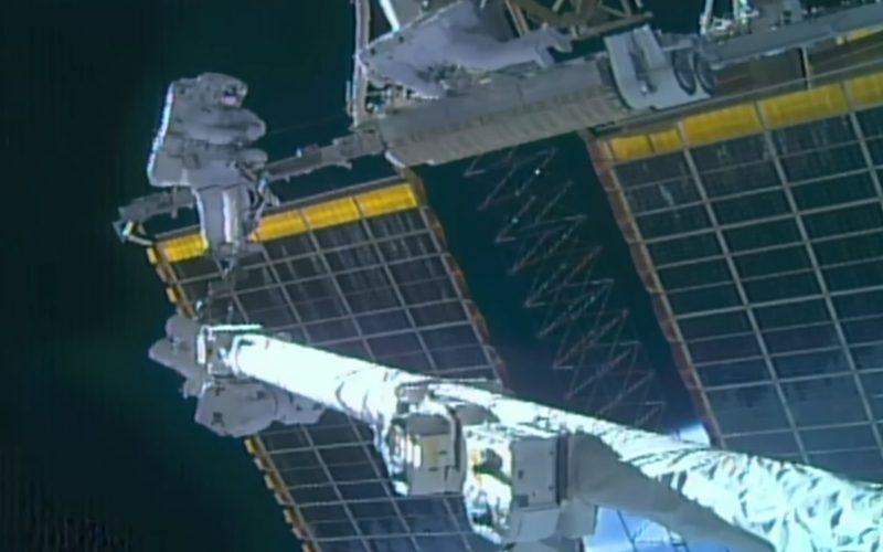 Astronauții SSI, 7 ore în spațiu: Ce-au montat la 420 km altitudine