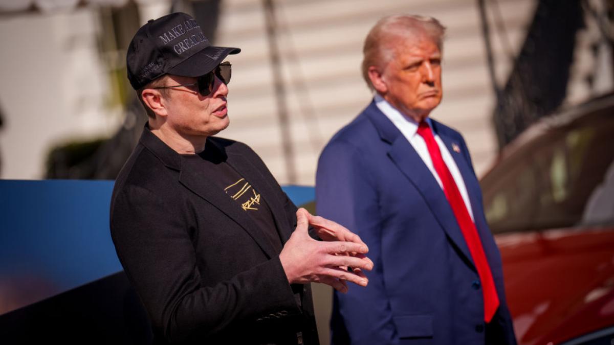 Musk acuză Trump: Statul american a blocat Starlink în Ucraina