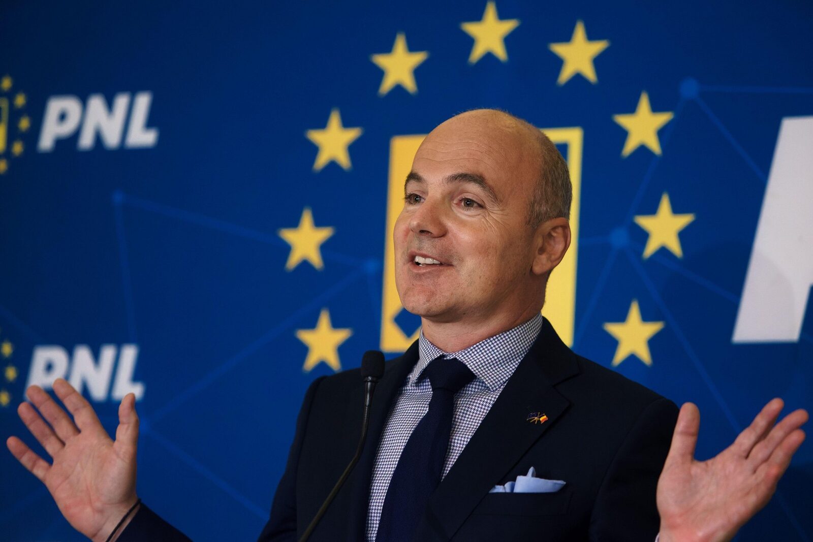 Rareș Bogdan: Guvernul Luca Niculescu, forțat să cedeze dacă pică