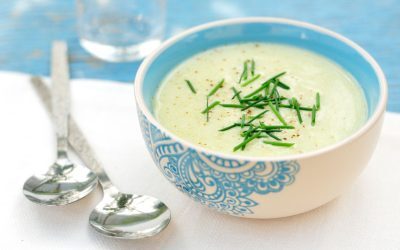 Supă cremoasă de fasole albă: 5 ingrediente, gust de vis